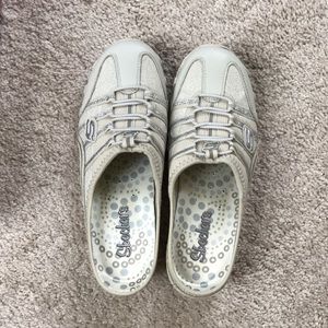 Skechers brand slip on women’s sneakers